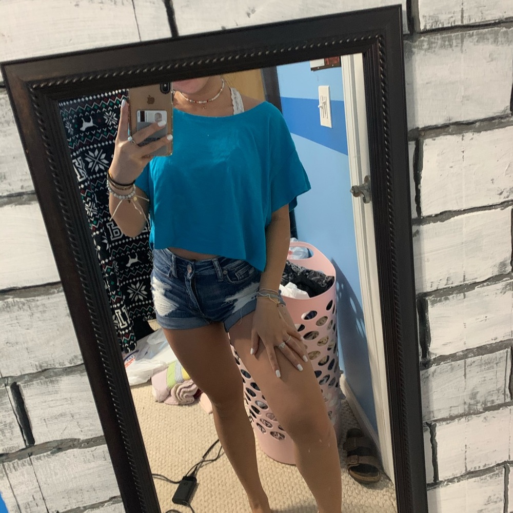 blue oversized crop top